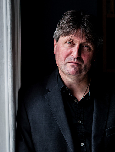 Simon Armitage image