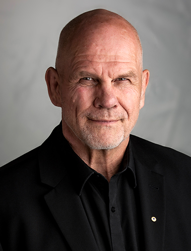 Peter FitzSimons image