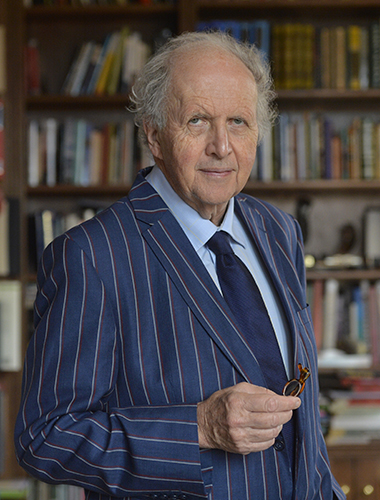 Alexander McCall Smith image